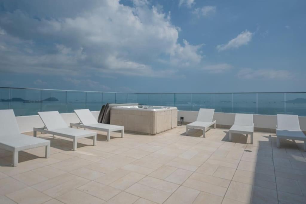 Apartmán 18G Luxury Oceanview With Roof Top Pool Arraijan Exteriér fotografie